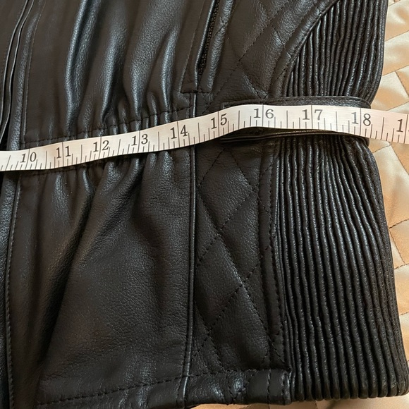 Harley Davidson woman’s leather riding jacket - Picture 4 of 8